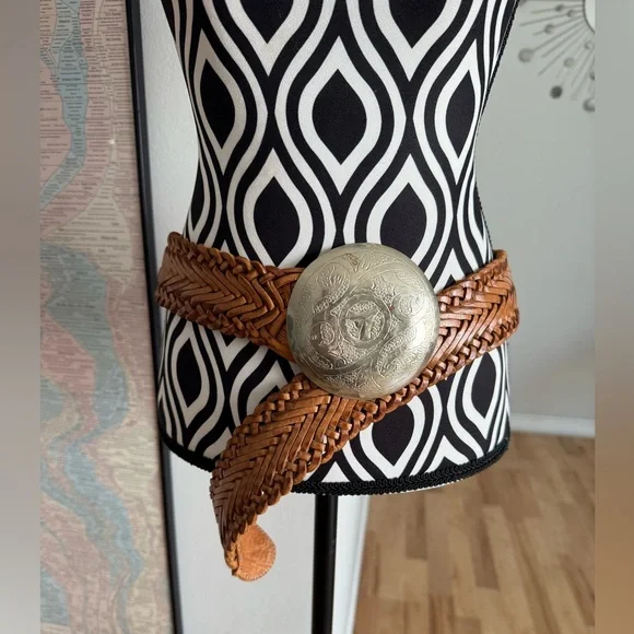 Vintage Y2K Medallion Disk McBling Girlhood Core Wide Woven Leather Belt - Picture 1 of 15